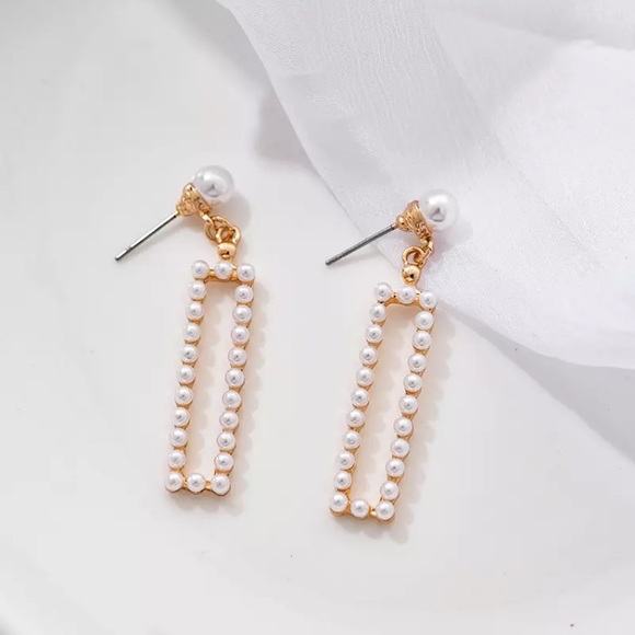 🔴5/$15⚠️𝗖𝗟𝗘𝗔𝗥𝗔𝗡𝗖𝗘⚠️Pearl Earrings NEW - Picture 7 of 7